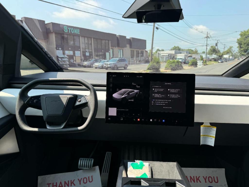 2024 Tesla Cybertruck Image 35