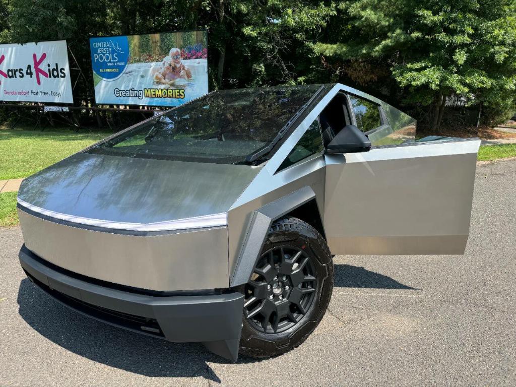 2024 Tesla Cybertruck Image 41