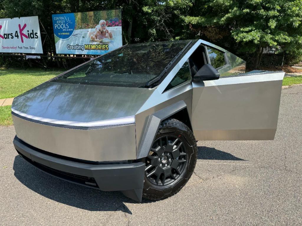 2024 Tesla Cybertruck Image 42