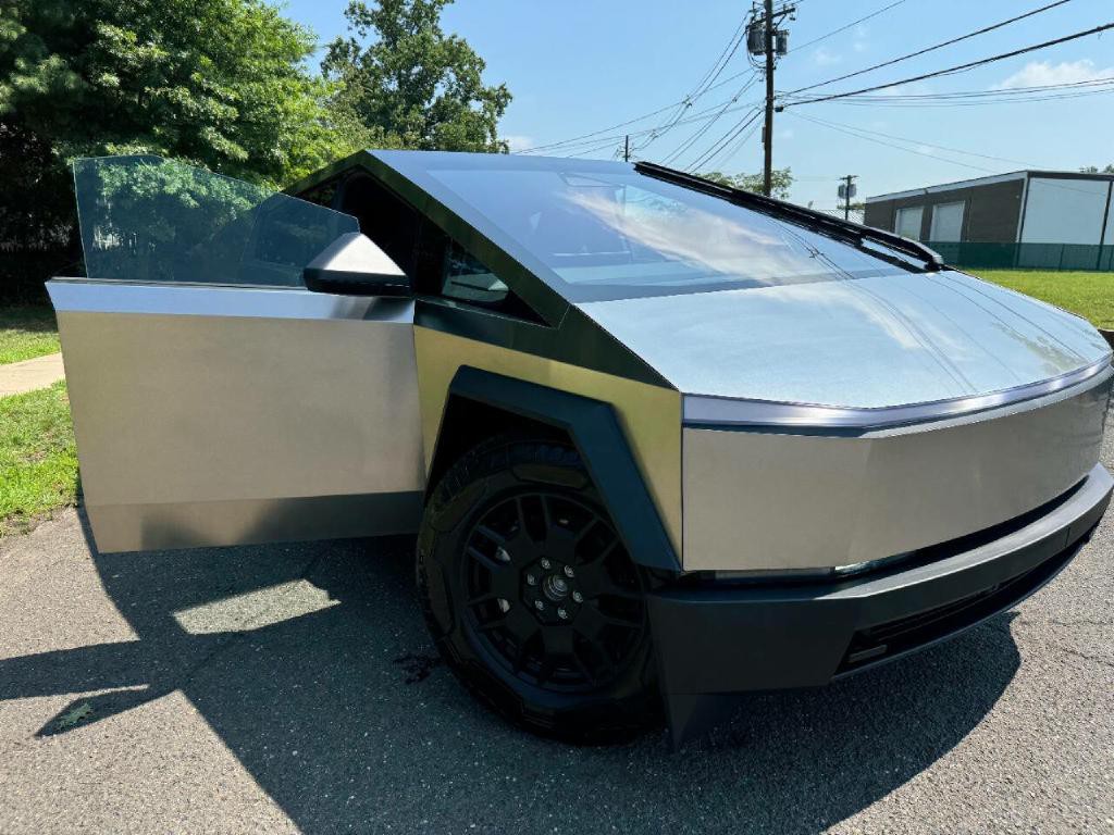 2024 Tesla Cybertruck Image 49
