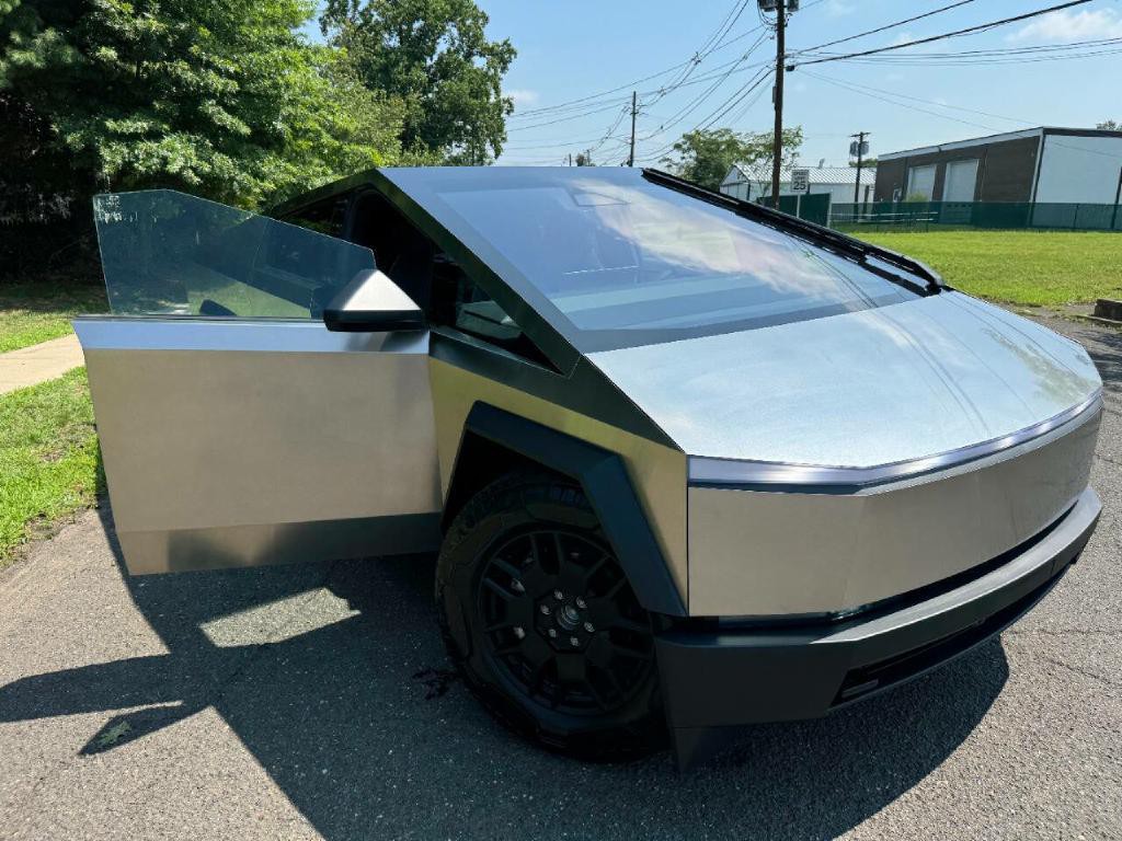 2024 Tesla Cybertruck Image 50