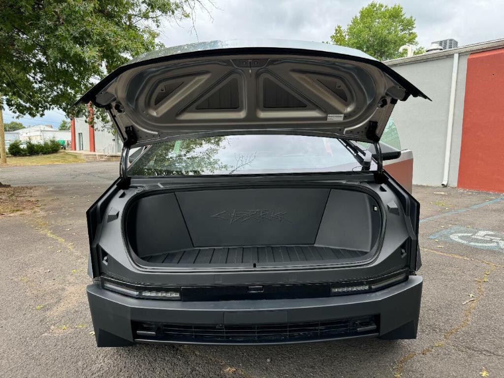 2024 Tesla Cybertruck Image 54