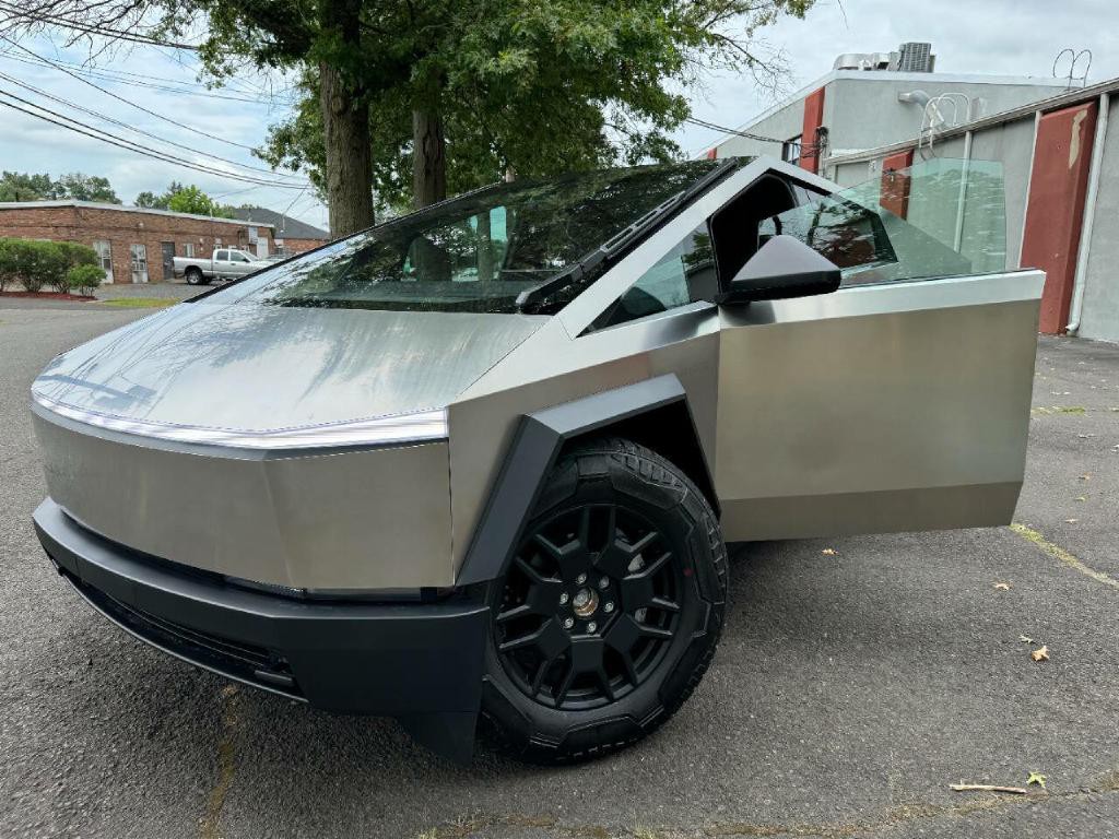 2024 Tesla Cybertruck Image 57