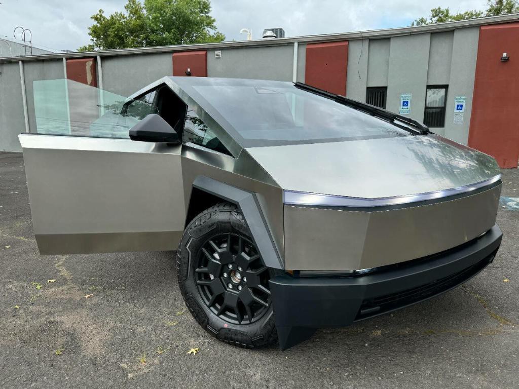 2024 Tesla Cybertruck Image 64