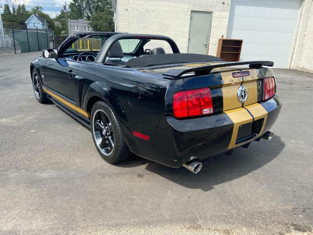 2007 Ford Mustang Image 15