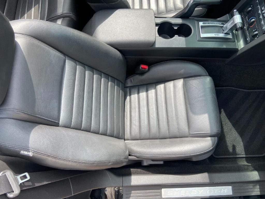 2007 Ford Mustang Image 31