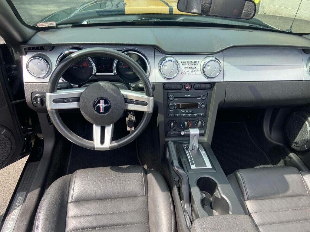 2007 Ford Mustang Image 35