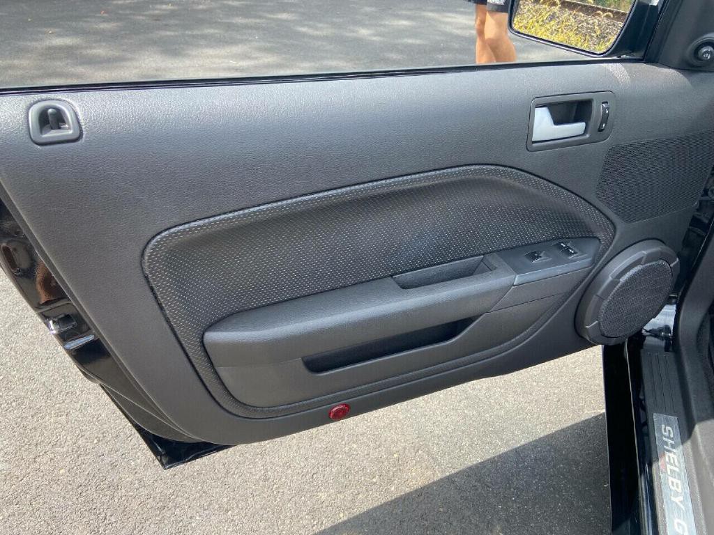 2007 Ford Mustang Image 39