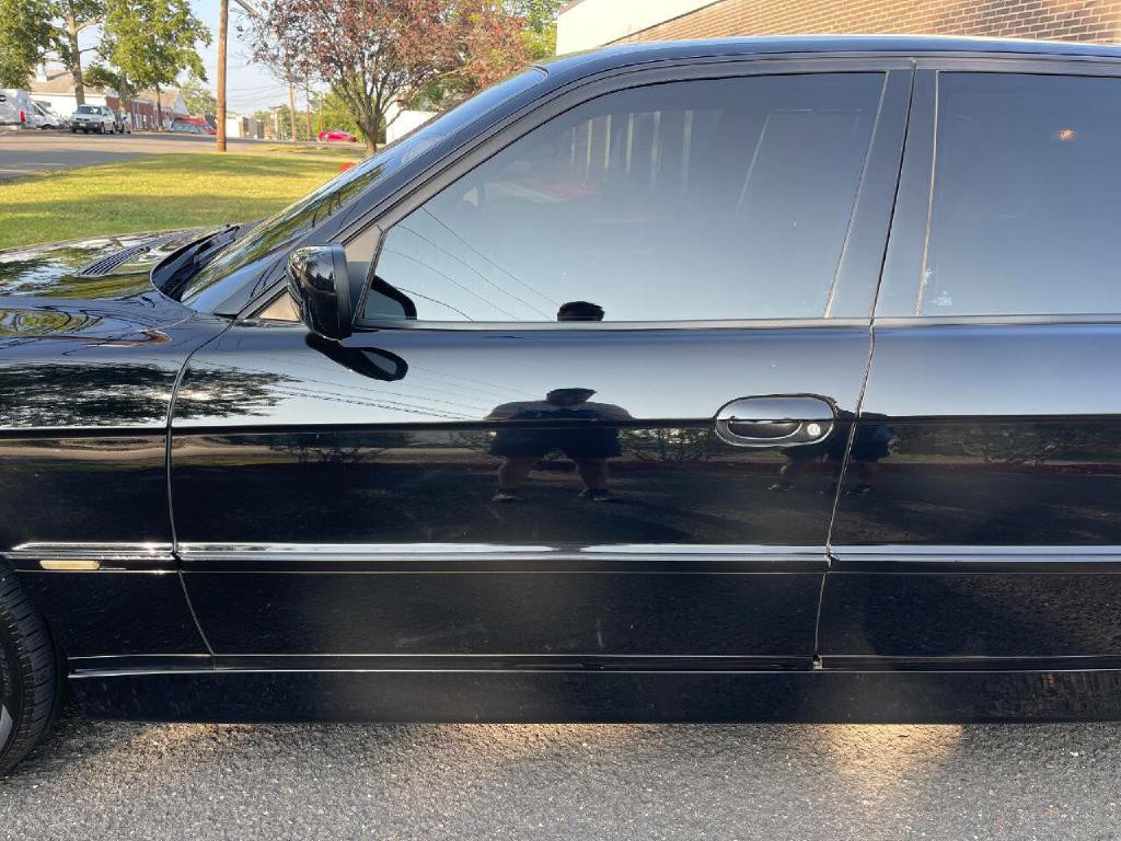 2001 BMW 7 Series Image 11