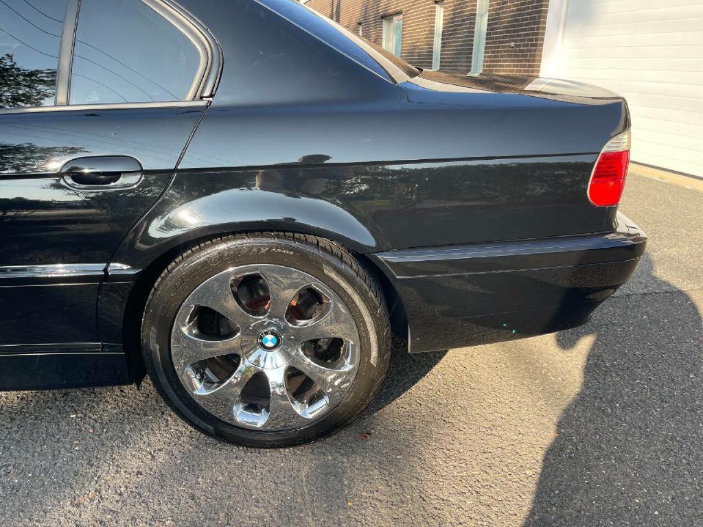 2001 BMW 7 Series Image 13