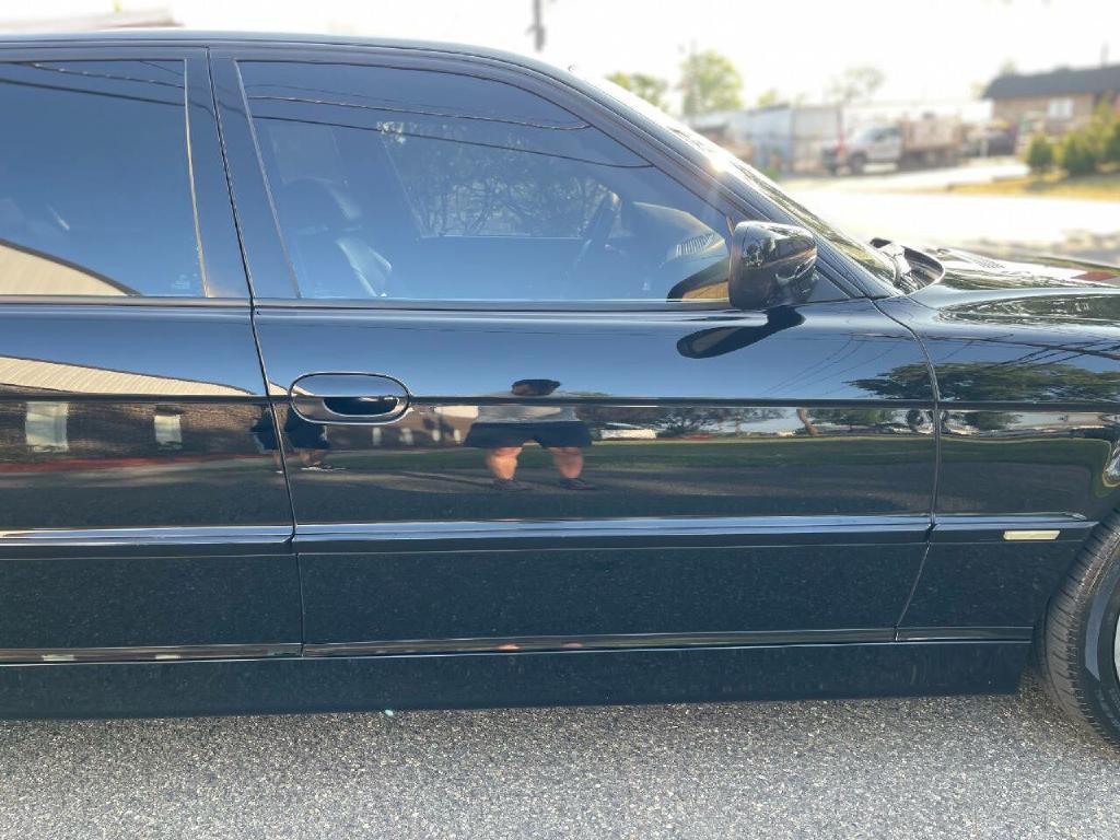 2001 BMW 7 Series Image 24