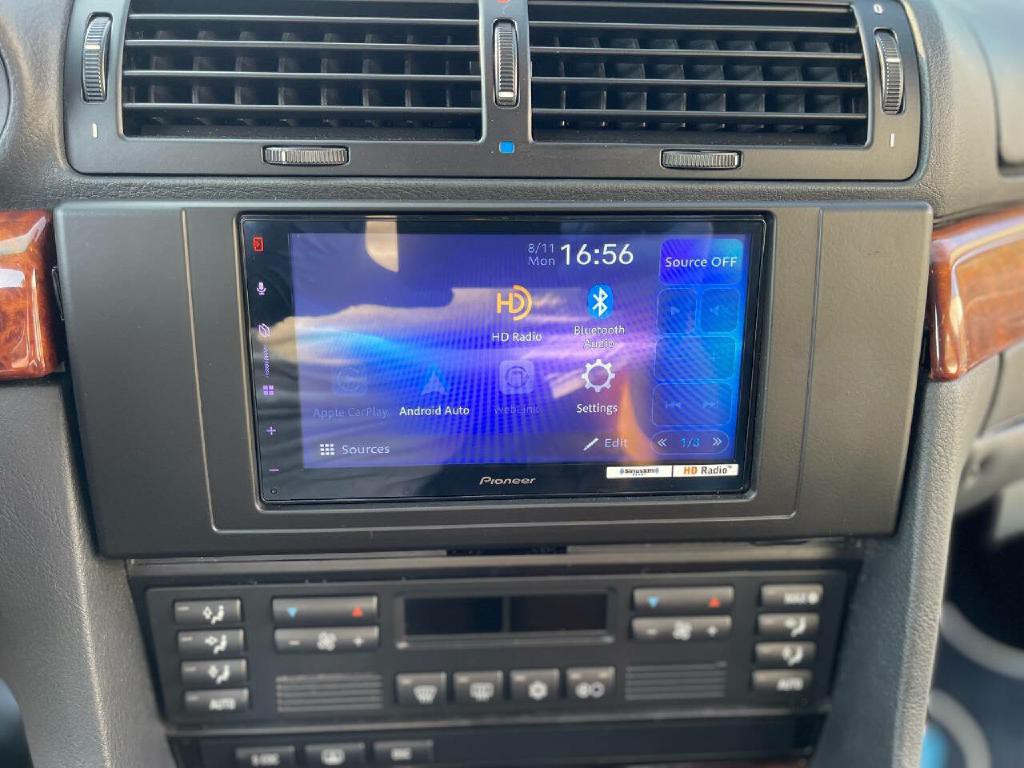 2001 BMW 7 Series Image 50