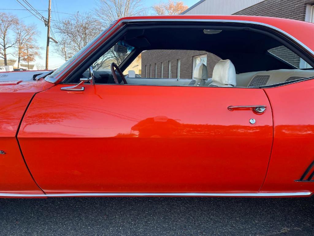 1969 Chevrolet Camaro Image 18
