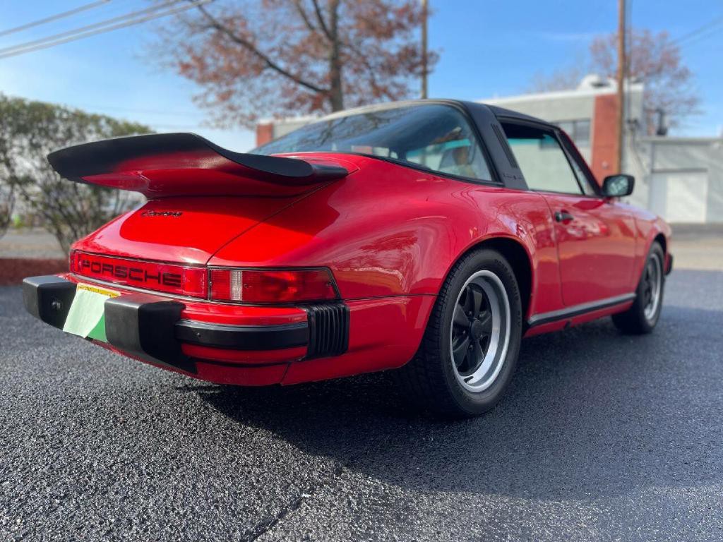 1984 Porsche 911 Image 18