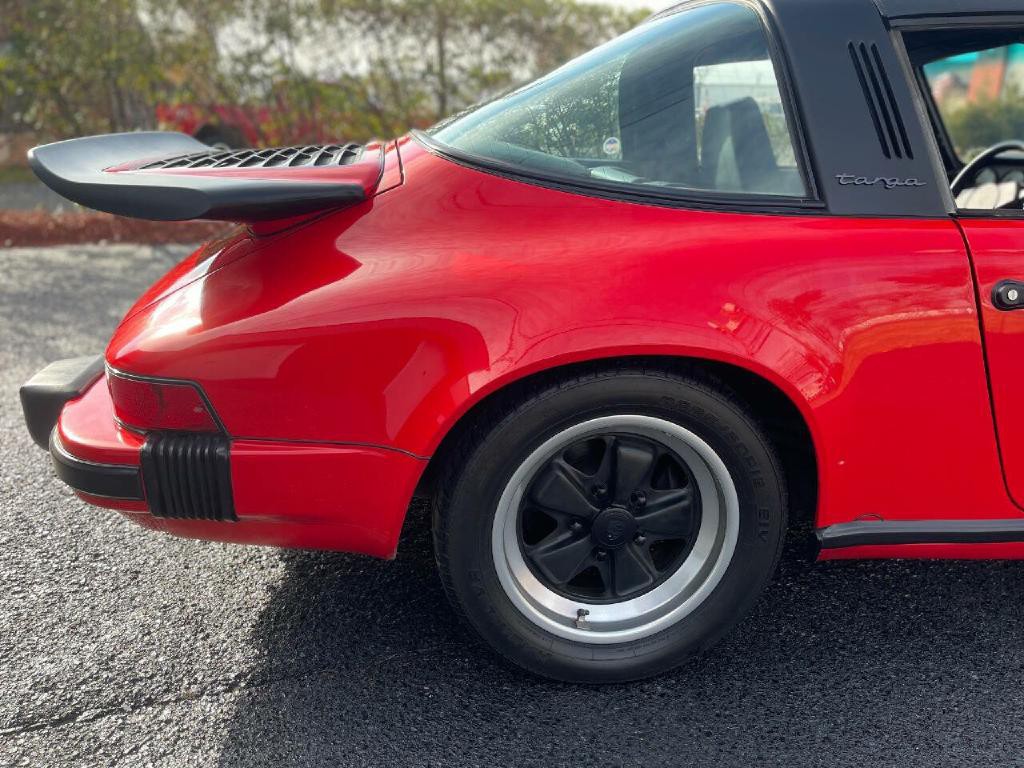 1984 Porsche 911 Image 20