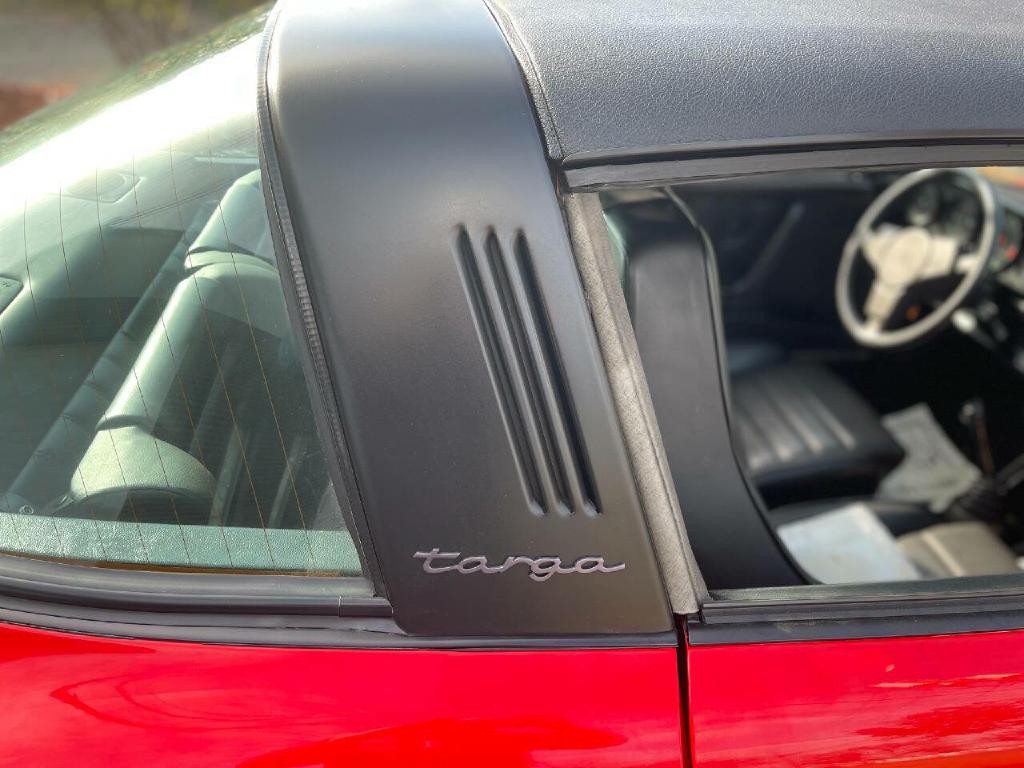 1984 Porsche 911 Image 25