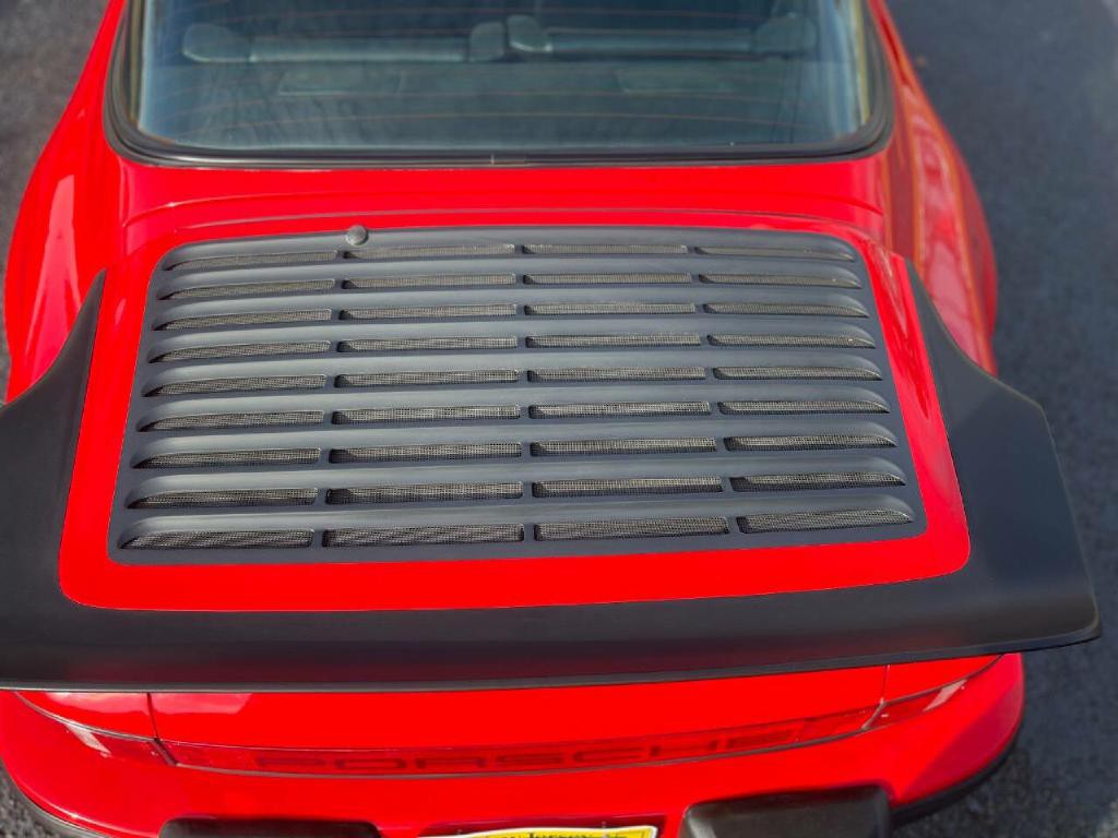 1984 Porsche 911 Image 28