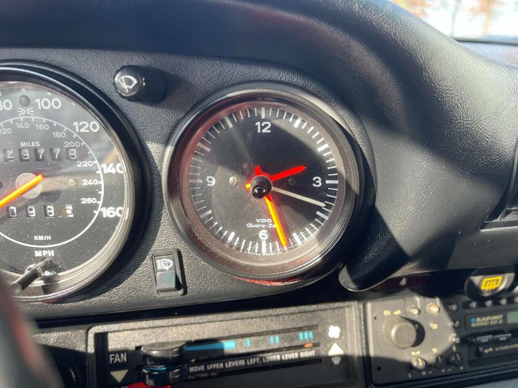 1984 Porsche 911 Image 80