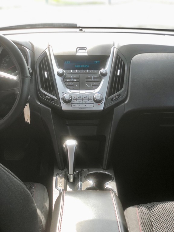 2010 Chevrolet Equinox Image 7