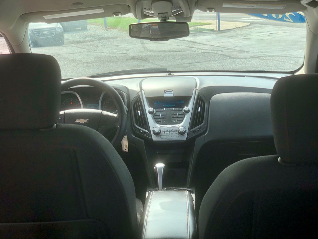 2010 Chevrolet Equinox Image 8