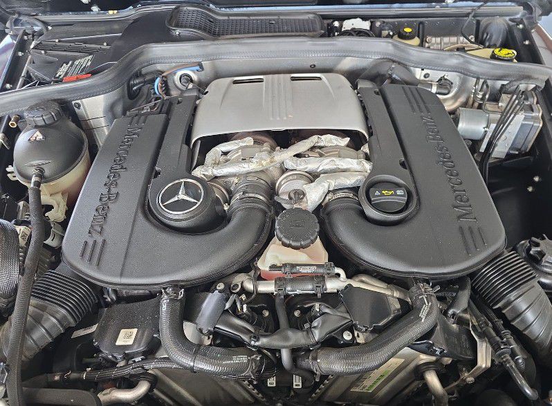 2016 Mercedes-Benz G-Class Image 3