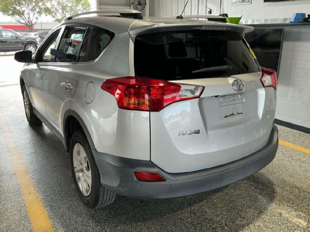 2013 Toyota Rav4 Image 2