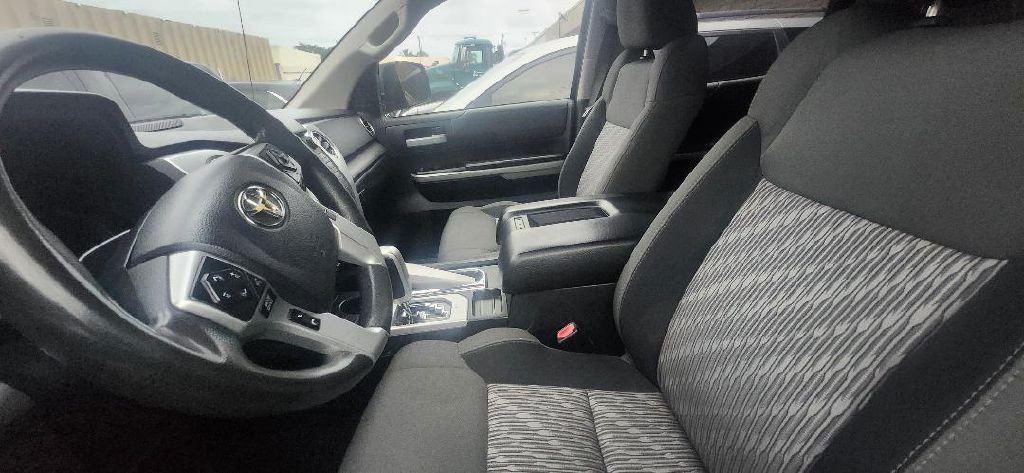 2018 Toyota Tundra Image 4