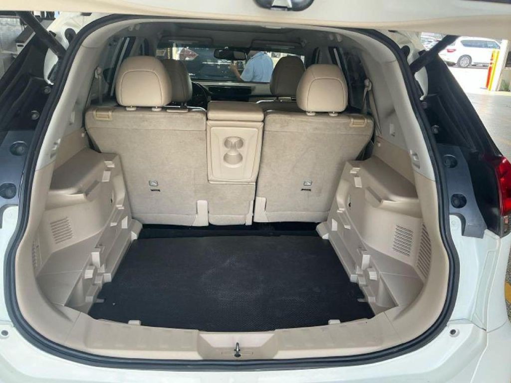 2018 Nissan Rogue Image 5