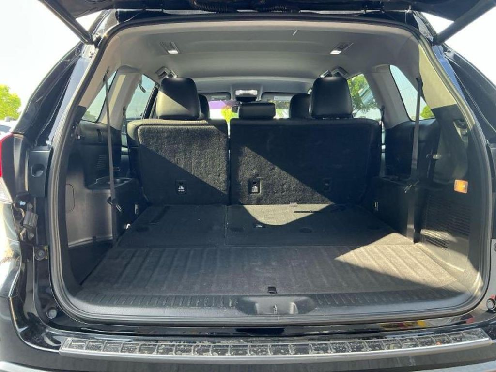 2018 Toyota Highlander Image 4