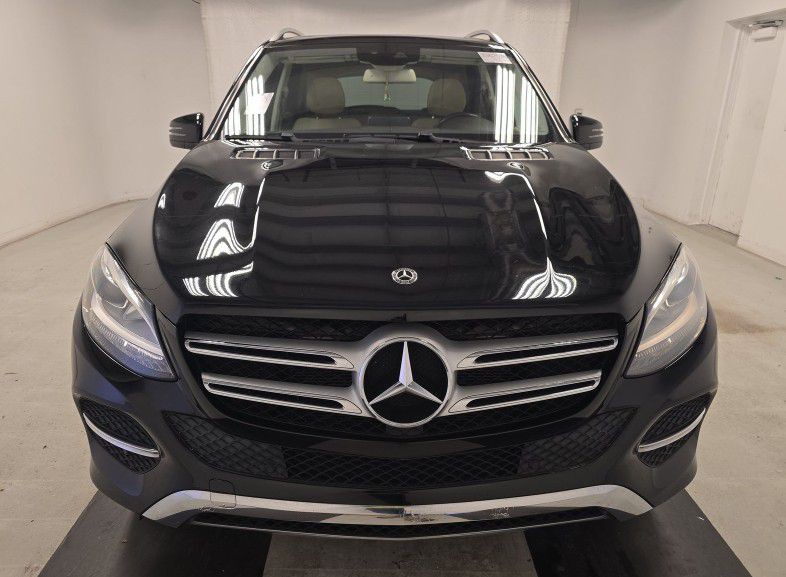 2017 Mercedes-Benz GLE-Class Image 3