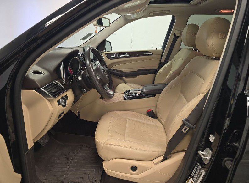 2017 Mercedes-Benz GLE-Class Image 8