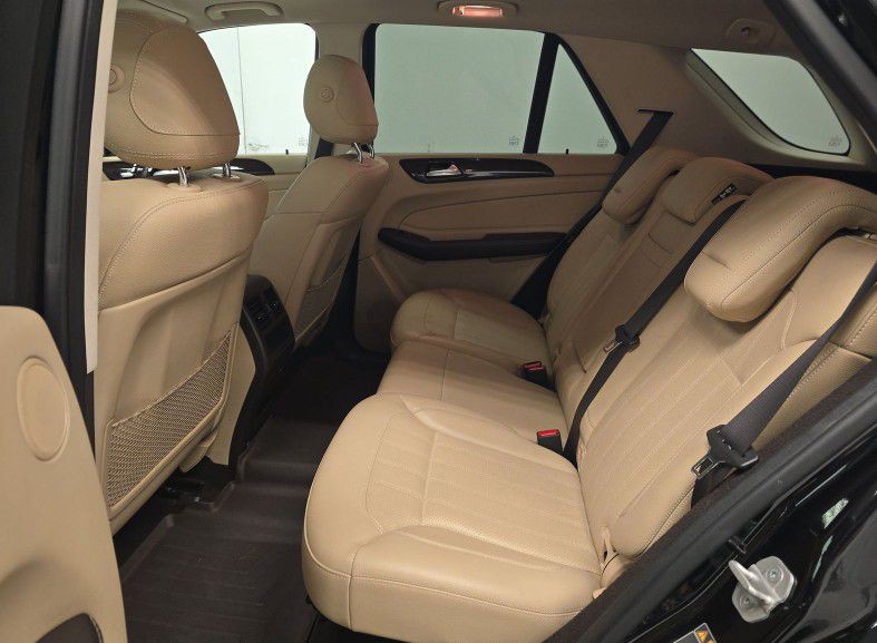 2017 Mercedes-Benz GLE-Class Image 9