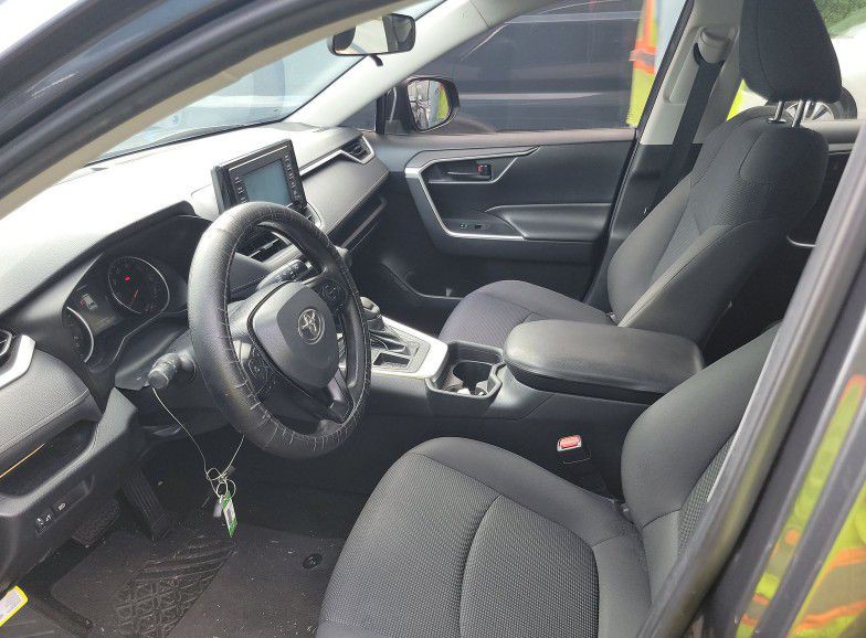 2019 Toyota Rav4 Image 3