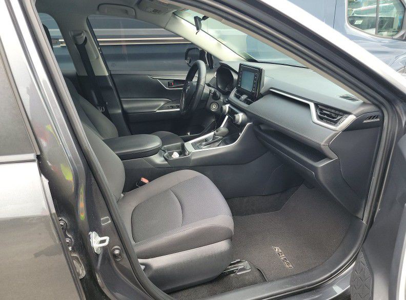 2019 Toyota Rav4 Image 5