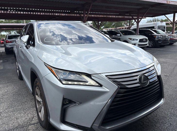2017 Lexus RX Image 1