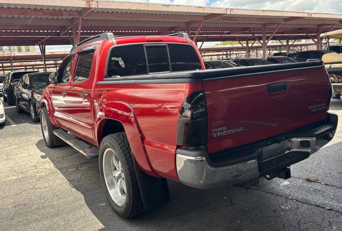 2011 Toyota Tacoma Image 3