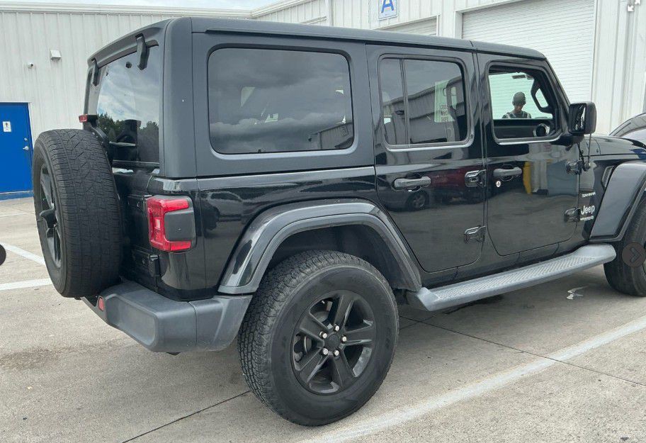 2018 Jeep Wrangler Unlimited Image 2