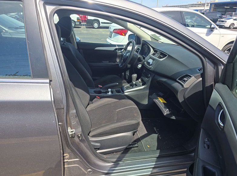 2018 Nissan Sentra Image 8