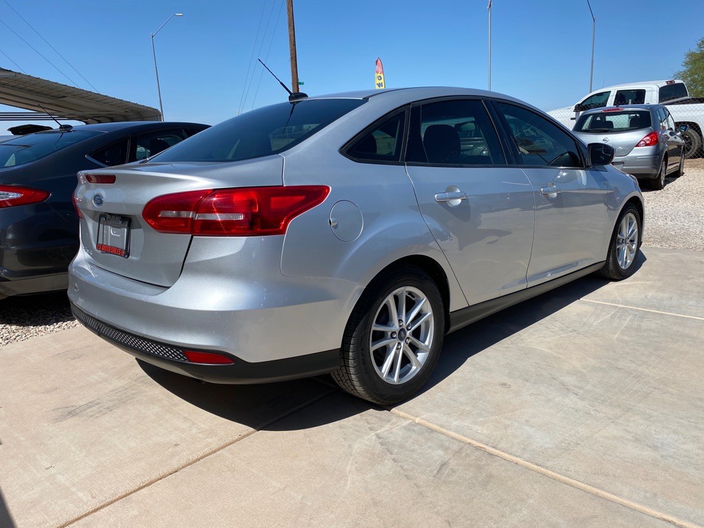 2015 Ford Focus Image 4