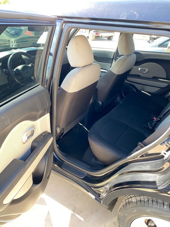 2015 Kia Soul Image 8