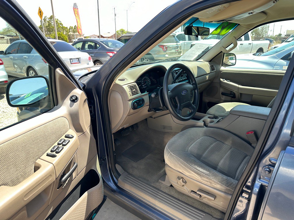 2002 Ford Explorer Image 7