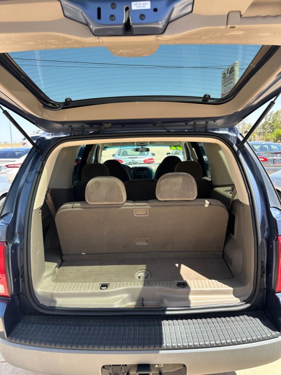 2002 Ford Explorer Image 9