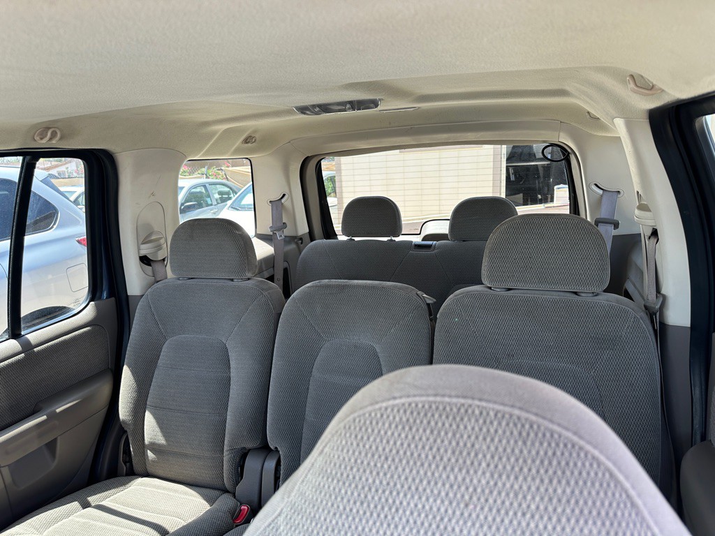 2002 Ford Explorer Image 12
