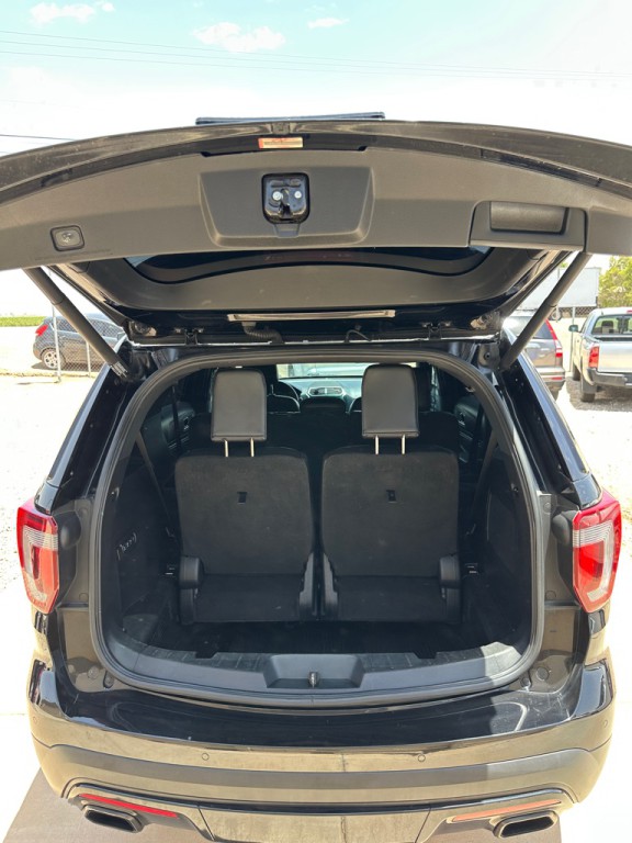 2016 Ford Explorer Image 9