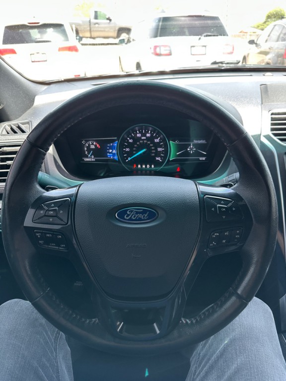 2016 Ford Explorer Image 13