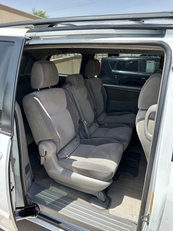 2010 Toyota Sienna Image 10