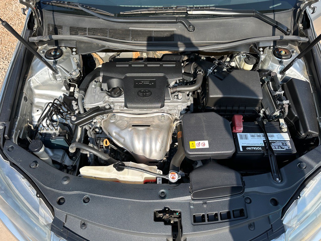 2017 Toyota Camry Image 13
