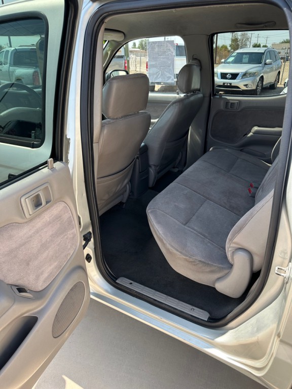2003 Toyota Tacoma Image 8