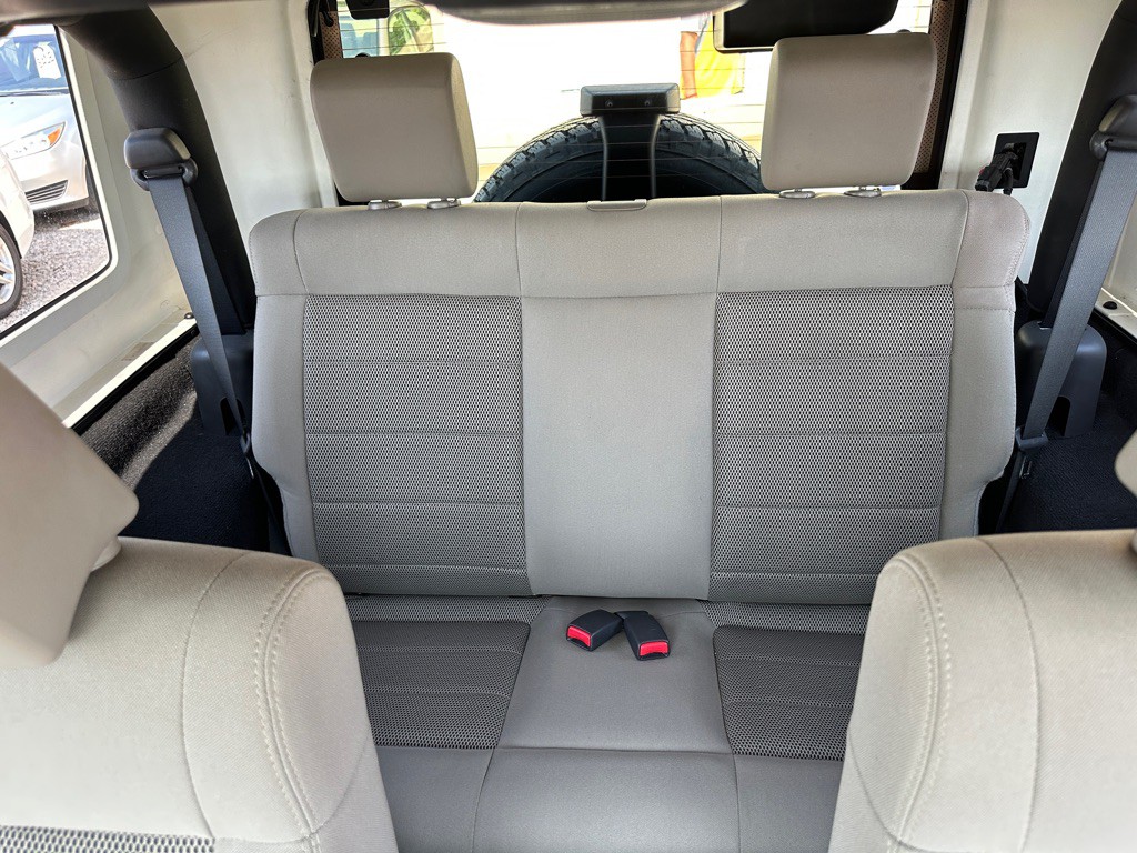2009 Jeep Wrangler Image 10