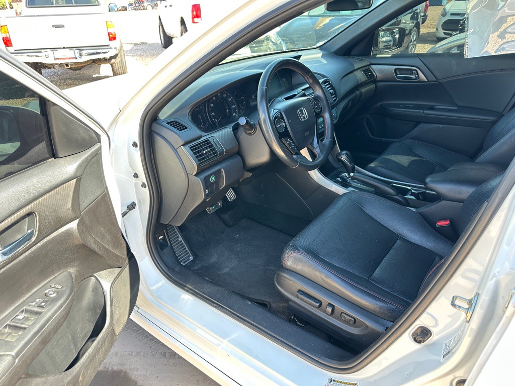 2017 Honda Accord Image 7